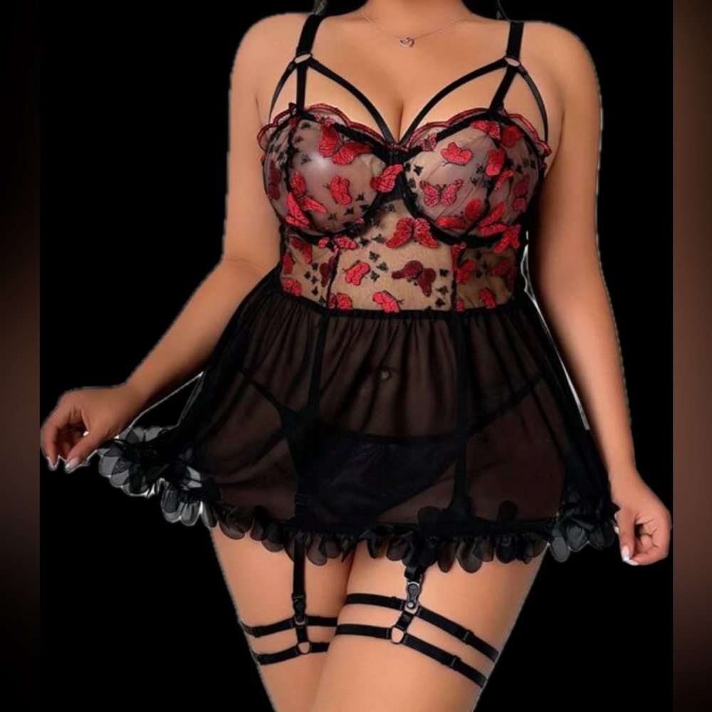 Lingerie set 2X NEW underwire cups & garters